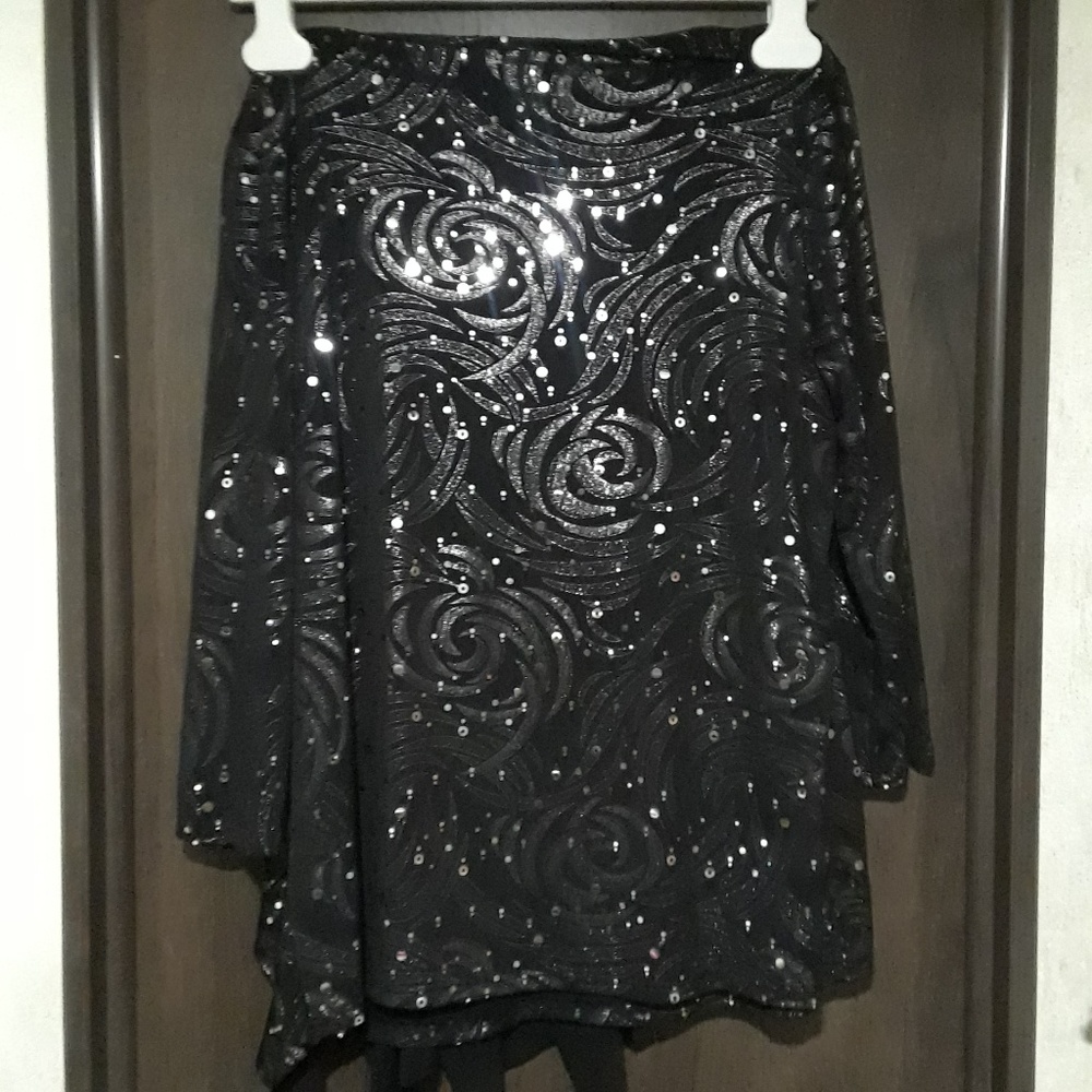 Notations Ruffle Sparkle Top Size S - Runs Large - Picture 2 of 4
